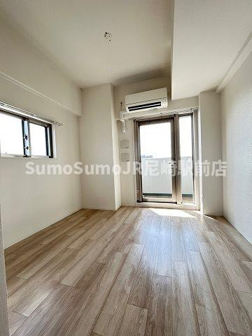 エスリードレジデンス大阪ウエストコートの居間・リビング|ゆったり過ごせるリビングです