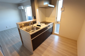 【キッチン】 | サントピア新涯Ⅱ | コンパクトなキッチンで掃除もラクラク