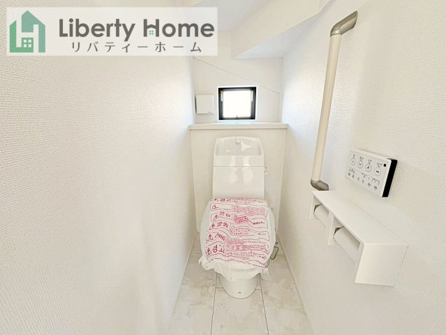 守谷市けやき台1丁目　新築戸建のトイレ