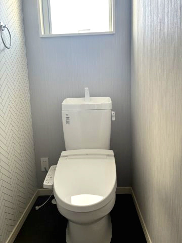 堀之内南1丁目戸建のトイレ