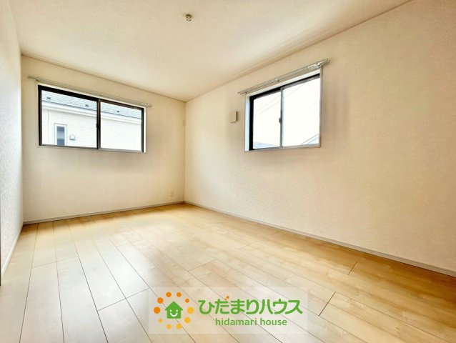 加須市久下３丁目　中古一戸建ての洋室