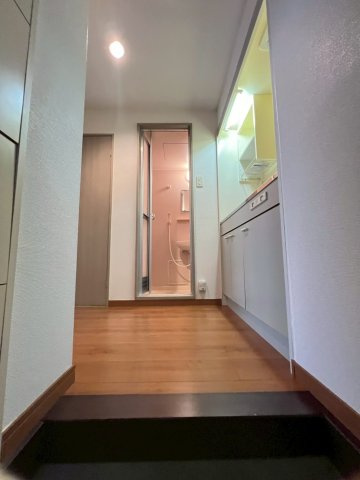 レディバッグ六本松の玄関