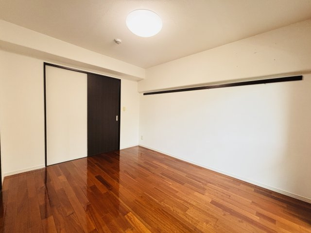 アーバンビュー内間の居間・リビング|※反転タイプになります。