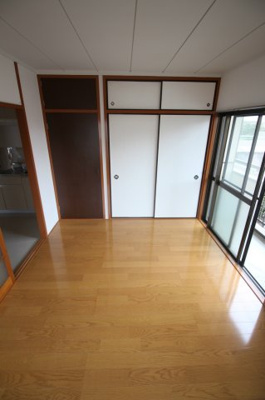 【居間・リビング】 | 渡辺コーポ