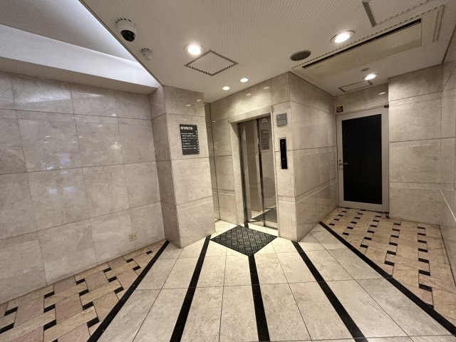 アソルティ日本橋小伝馬町ビルのロビー