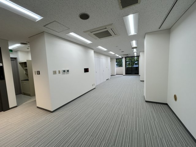 アソルティ日本橋小伝馬町ビルのロビー