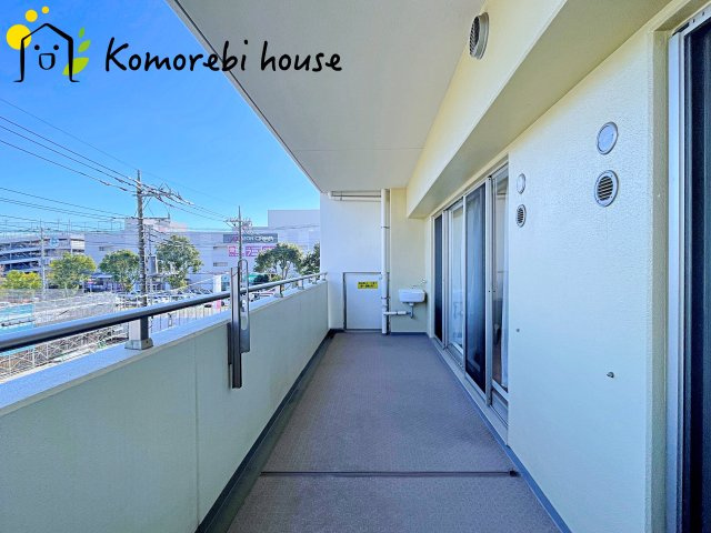 プラウド大宮日進のバルコニー|広々としたバルコニーです