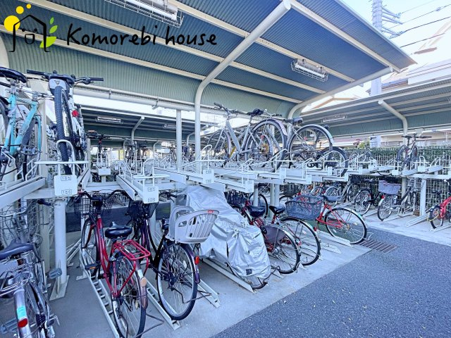 プラウド大宮日進の駐輪場|駐輪場です