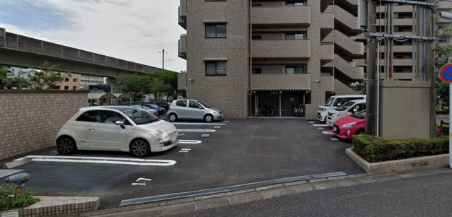 サーパス文化の森の駐車場