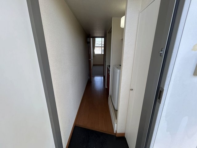 レオパレスセゾン・ドミールの玄関