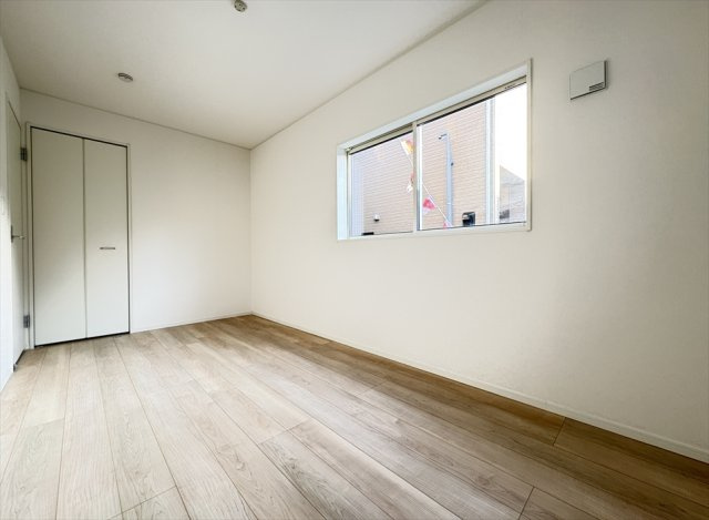 【洋室】 | 新座市畑中2丁目　新築一戸建住宅　全3棟　(志木本店) | 1階洋室