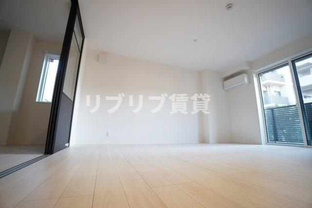 GRAND MAISON NISHICHIBAの居間・リビング