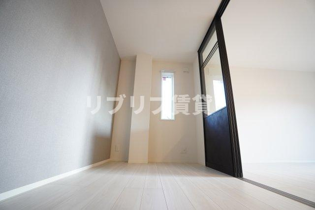 GRAND MAISON NISHICHIBAの洋室