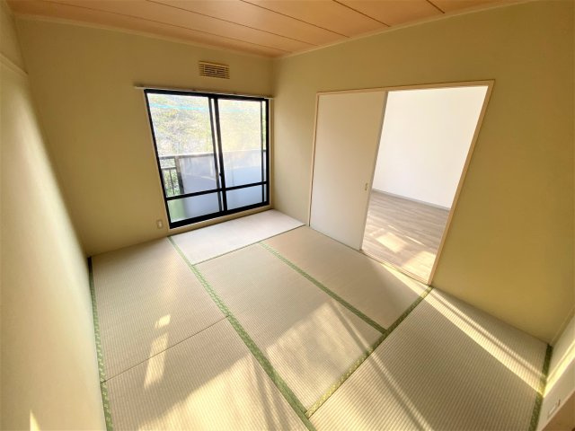 御苑ハイツAの和室