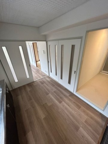 上祇園ハイツの洋室