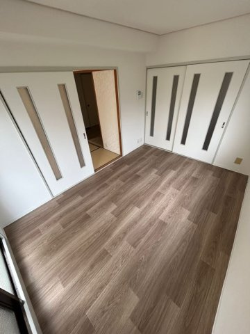 上祇園ハイツの居間・リビング