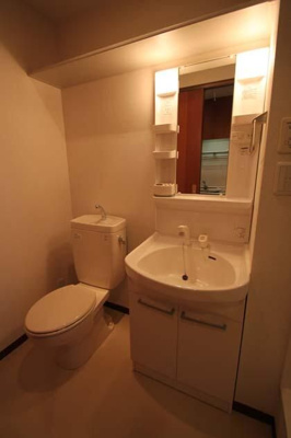 【洗面所】 | メゾンドラシャンス