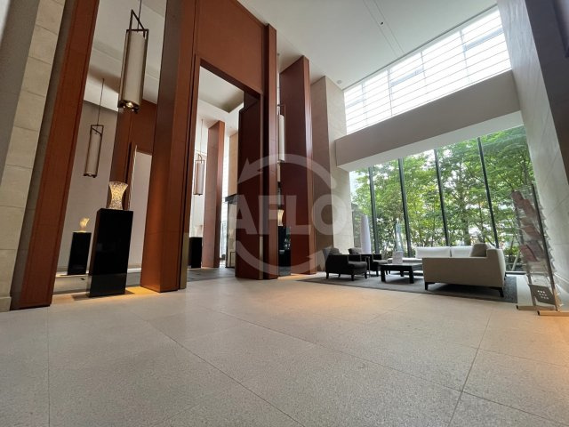 グランドメゾン新梅田タワー　大淀小学校区のロビー|グランドメゾン新梅田タワー　ロビー