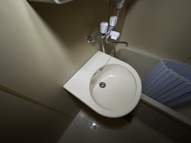 グランベール谷中の洗面所|コンパクトで使いやすい洗面所