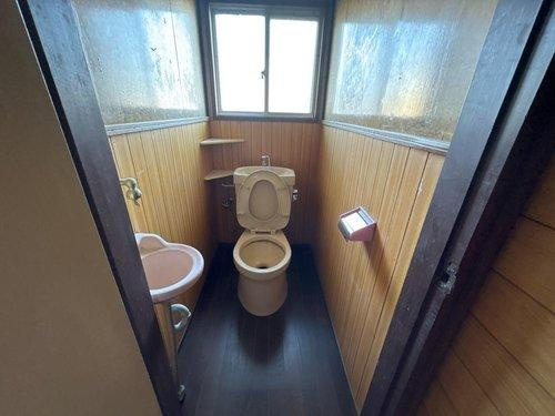 木更津市茅野　中古戸建のトイレ