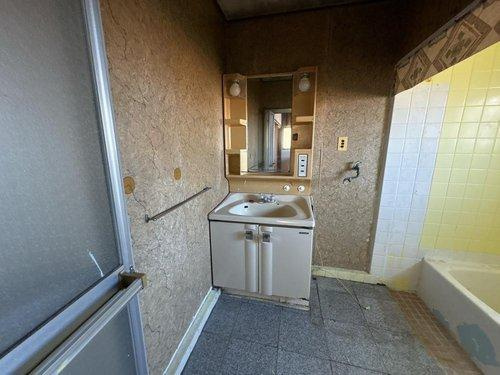 木更津市茅野　中古戸建の洗面所