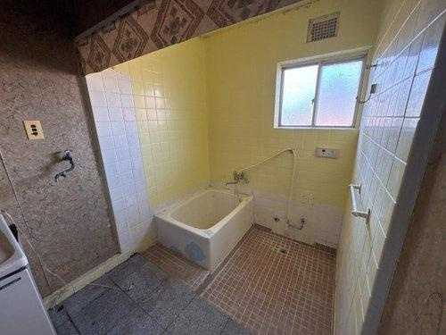 木更津市茅野　中古戸建の浴室