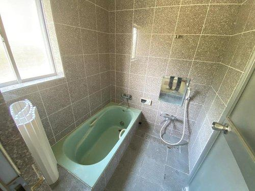 南房総市白浜町滝口　中古戸建の浴室