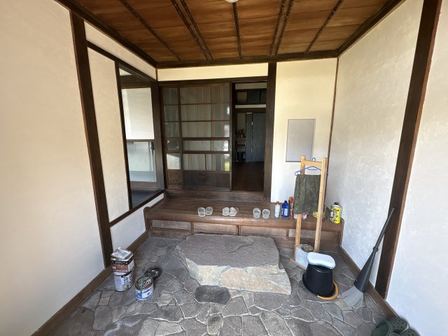 富津市富津　中古戸建の玄関