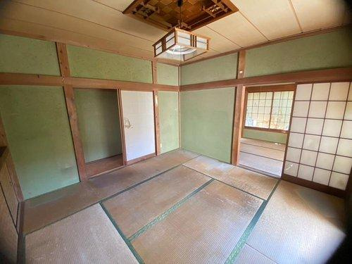 木更津市文京５丁目　中古戸建の内装|光のたっぷり入る和室