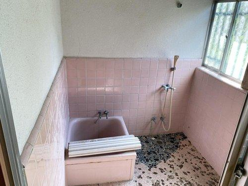 夷隅郡御宿町新町　中古戸建の浴室