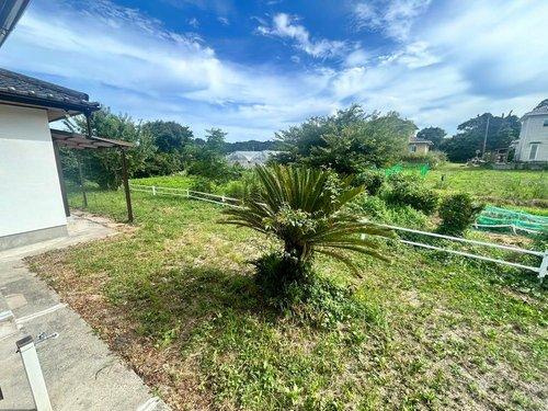 いすみ市岬町三門　中古戸建の庭