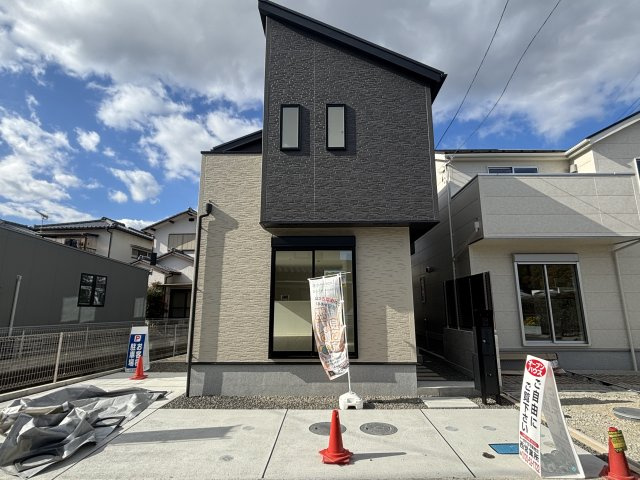 廿日市市深江2丁目第1期の駐車場|駐車スペースを確保した住まい。日常のお出かけや来客時にも安心です。