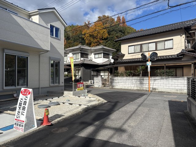 廿日市市深江2丁目第1期の前面道路含む現地写真