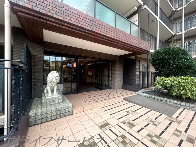 【エントランス】 | 穂積台グランドコーポ | エントランス