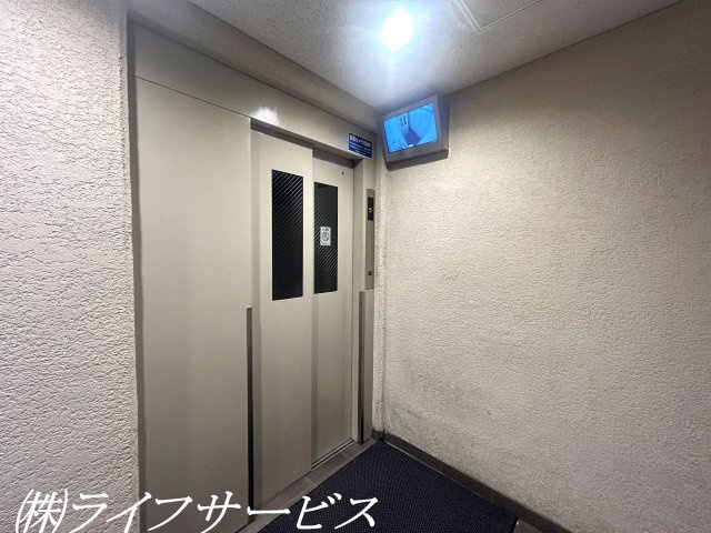 【エントランス】 | 穂積台グランドコーポ | エレベーター