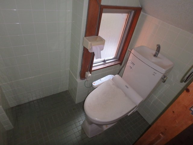 S1744H　須崎中古住宅のトイレ