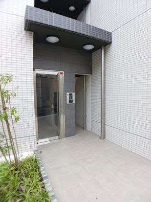 ＣＲＥＶＡＮＣＥ亀戸ＮＯＲＴＨのエントランス