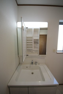 【独立洗面台】 | 【仲介手数料無料！！】府中市浅間町4丁目　新築戸建て（全2棟）A号棟　5490万円