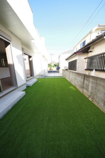 【庭】 | 【仲介手数料無料！！】府中市浅間町4丁目　新築戸建て（全2棟）A号棟　5490万円