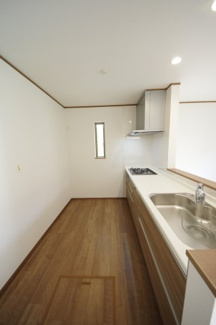 【前面道路含む現地写真】 | 【仲介手数料無料！！】府中市浅間町4丁目　新築戸建て（全2棟）A号棟　5890万円 | 令和７年10月20日撮影　建築中