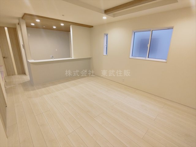 【居間・リビング】 | 志木市上宗岡1丁目　全3棟　1号棟 | 使いやすい居間です