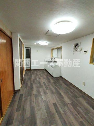 【居間・リビング】 | 池島町4丁目貸家