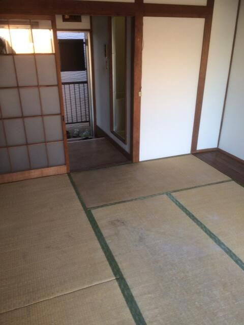 メゾン岡の和室