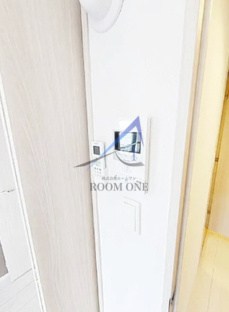 カーサ上野入谷のセキュリティ|モニター付きインターホンです。