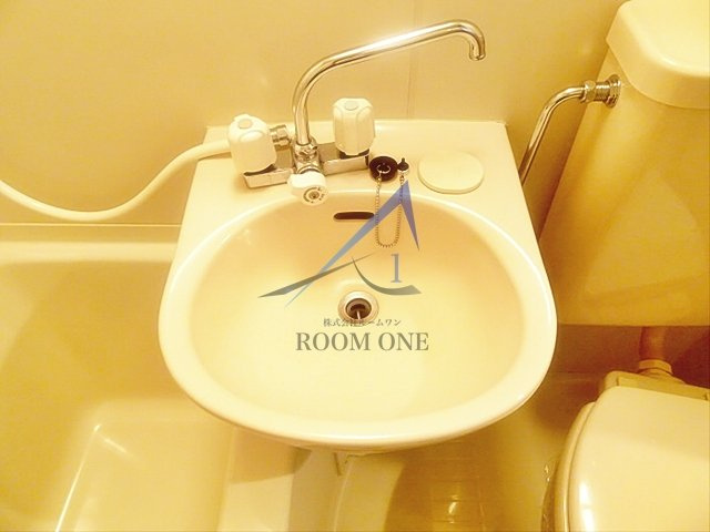 アーバンプレイス和泉Ａ棟の洗面所|洗面台です。