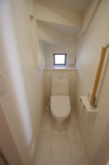 【トイレ】 | 【仲介手数料無料！！】府中市浅間町4丁目　新築戸建て（全2棟）B号棟　5790万円 | 1階トイレ