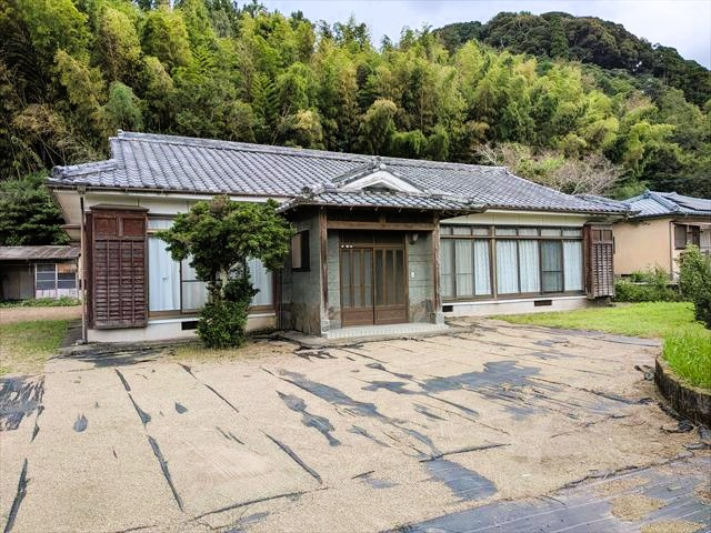 北諸県郡三股町大字長田の中古一戸建の外観
