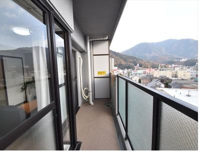 グランシャリオ可部中央のバルコニー