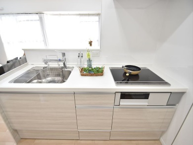 グランシャリオ可部中央のキッチン