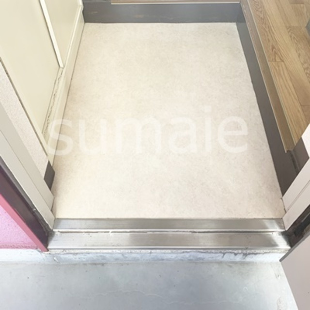 NCKビルの玄関|玄関